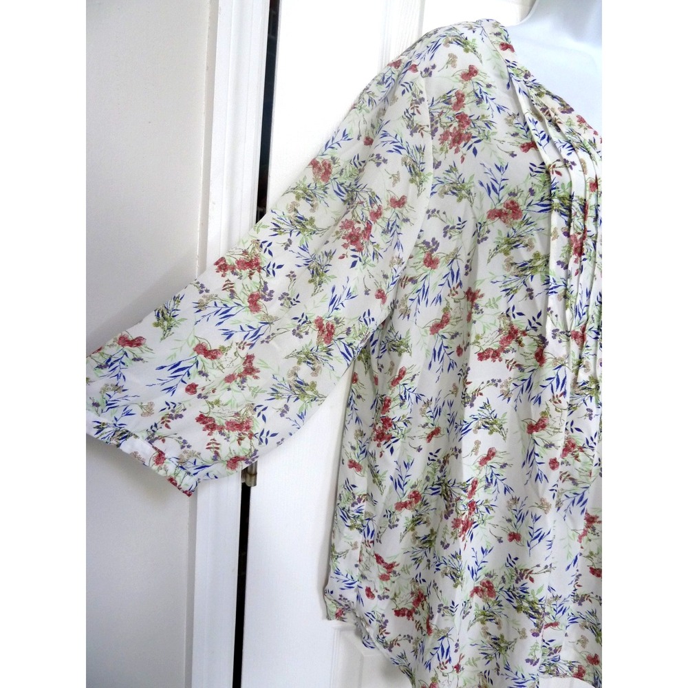 Rose & Olive Plus Sz 1X Pin-Tucked Floral Balloon Sleeve Blouse V-Neck Flowy